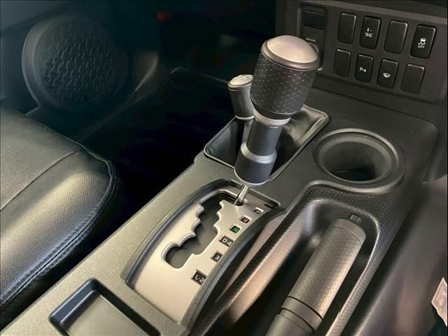 TOYOTA FJ CRUISER 4WD 2013