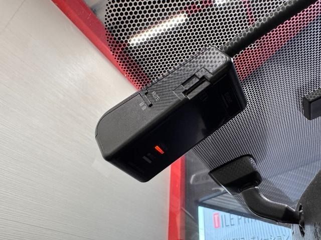 TOYOTA PRIUS Alpha 2013