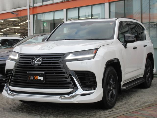 TOYOTA LEXUS LX600 2024