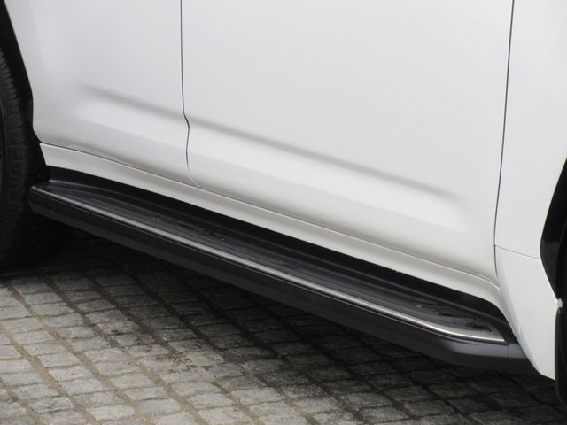 TOYOTA LEXUS LX600 2024