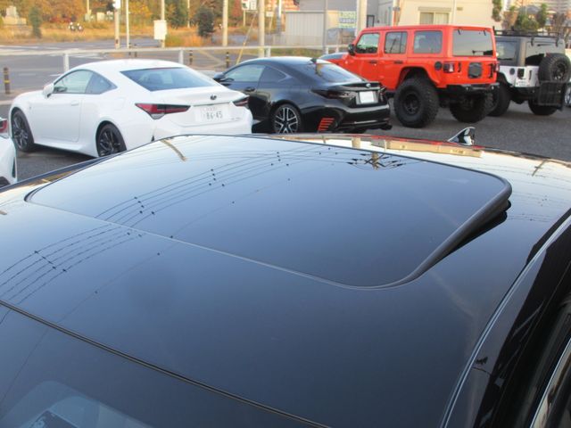 TOYOTA LEXUS IS300h 2023