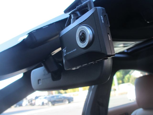 TOYOTA LEXUS IS300h 2023