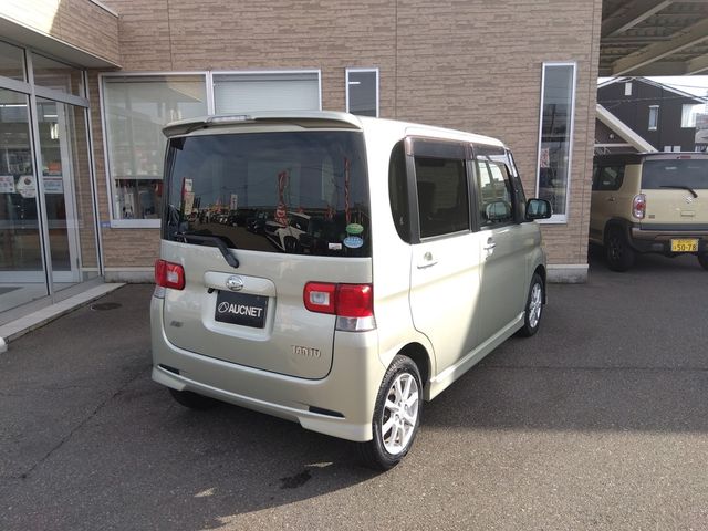 DAIHATSU TANTO 2013