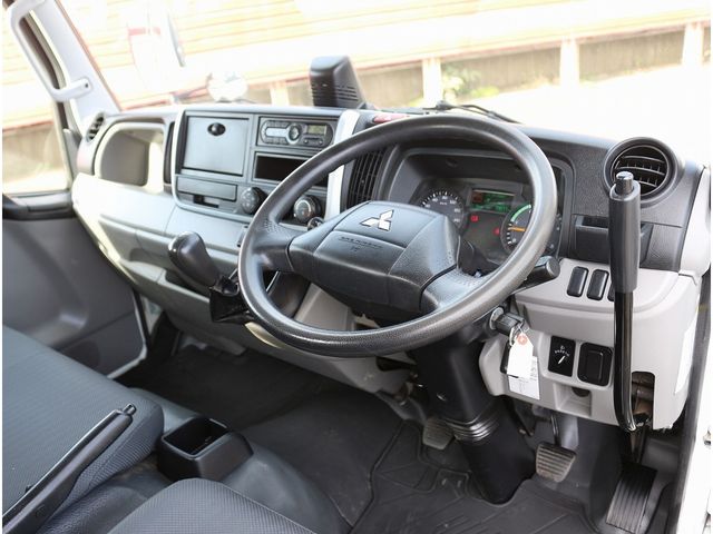 MITSUBISHI CANTER 2019