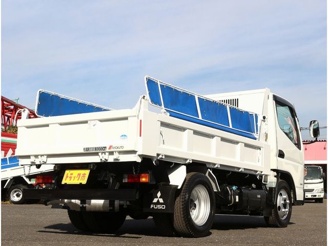 MITSUBISHI CANTER 2019