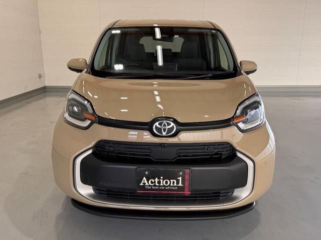 TOYOTA SIENTA HYBRID 2022