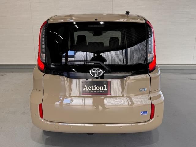 TOYOTA SIENTA HYBRID 2022