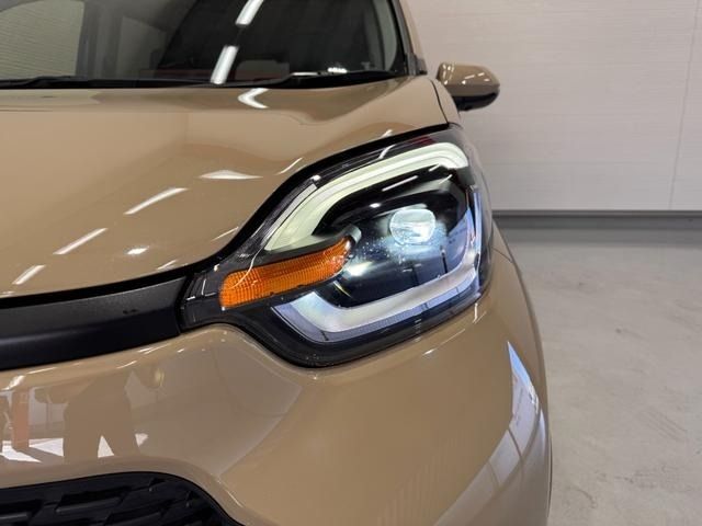 TOYOTA SIENTA HYBRID 2022