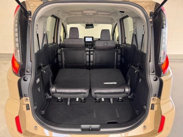 TOYOTA SIENTA HYBRID 2022