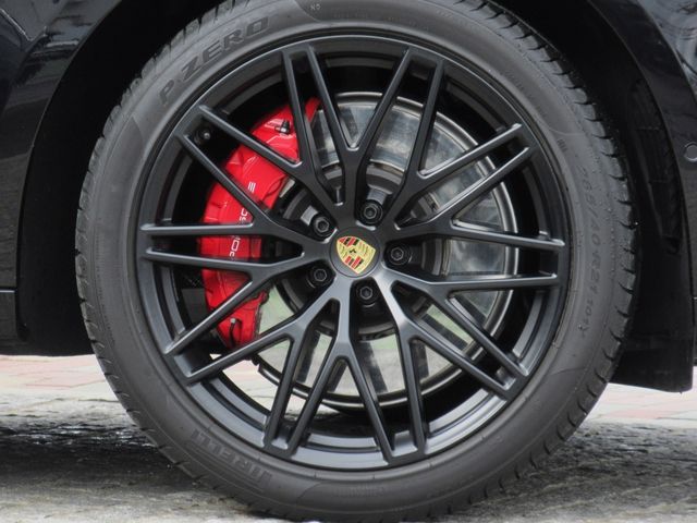 PORSCHE PORSCHE Macan 2024