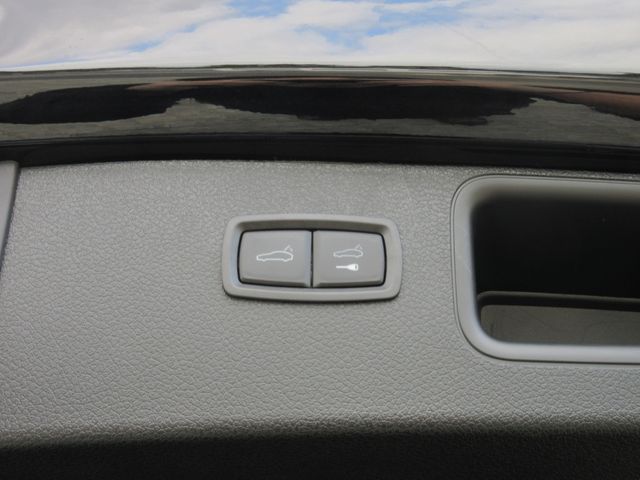 PORSCHE PORSCHE Macan 2024