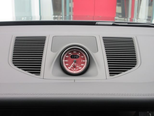 PORSCHE PORSCHE Macan 2024