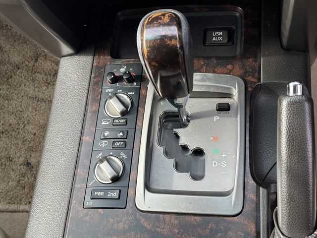 TOYOTA LANDCRUISER wagon 2010