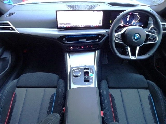 BMW BMW i4 2025