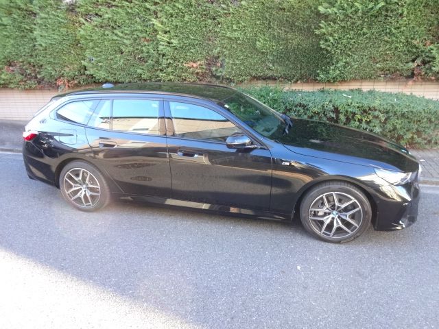 BMW BMW i5 touring 2025