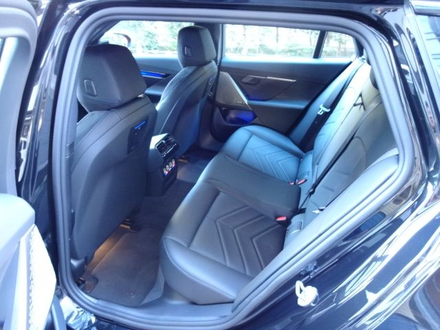 BMW BMW i5 touring 2025