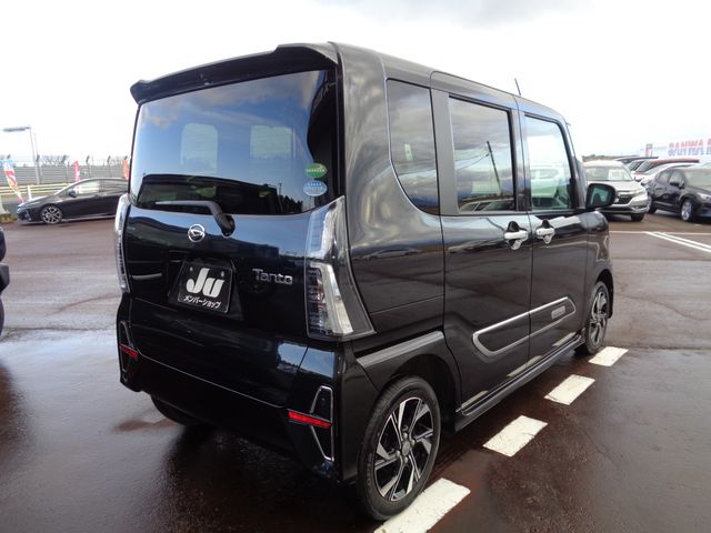 DAIHATSU TANTO CUSTOM 4WD 2020