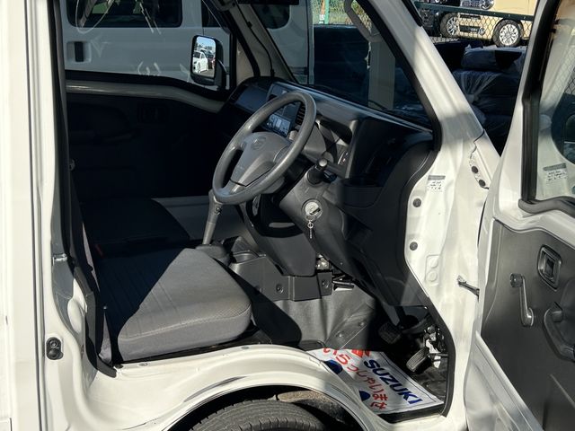 DAIHATSU HIJET truck 4WD 2017