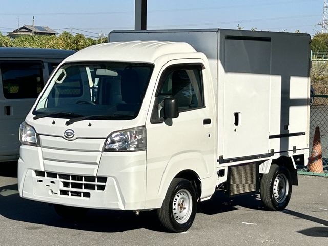 DAIHATSU HIJET truck 4WD 2017