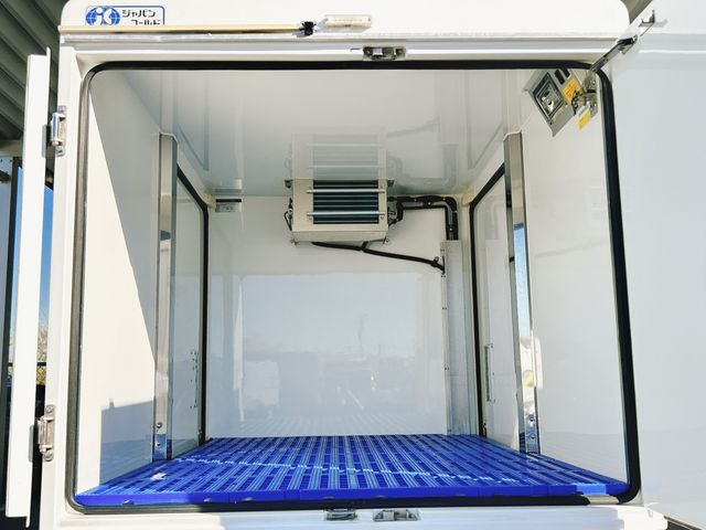 DAIHATSU HIJET truck 4WD 2017