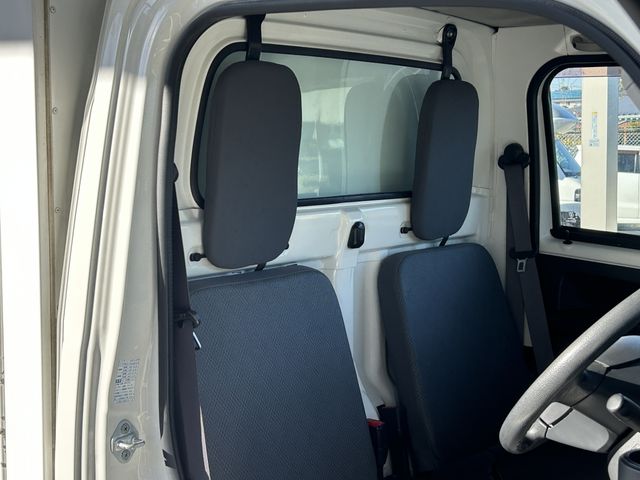 DAIHATSU HIJET truck 4WD 2017