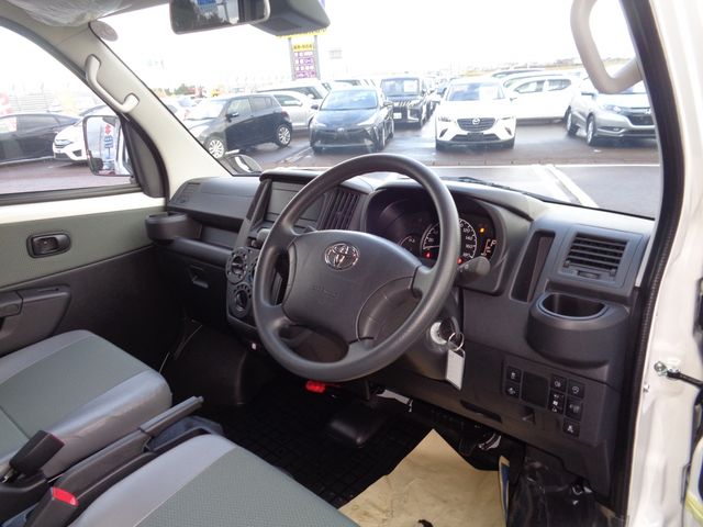 TOYOTA TOWNACE van 4WD 2025