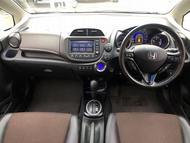 HONDA FIT SHUTTLE HYBRID 2013