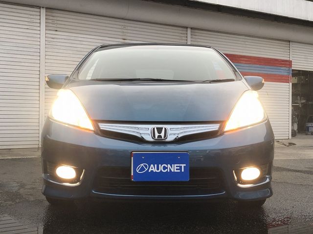 HONDA FIT SHUTTLE HYBRID 2013