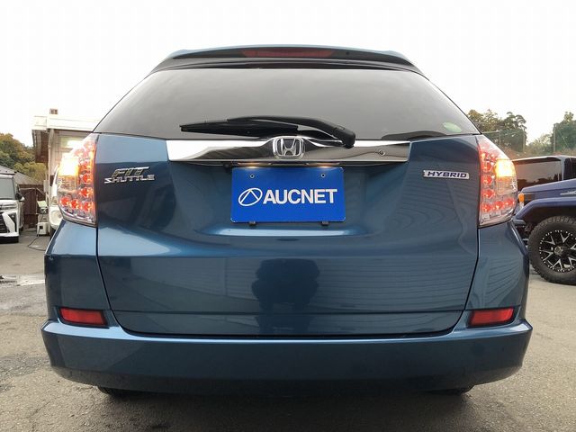 HONDA FIT SHUTTLE HYBRID 2013