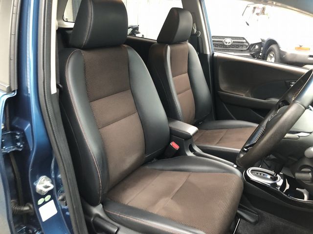 HONDA FIT SHUTTLE HYBRID 2013