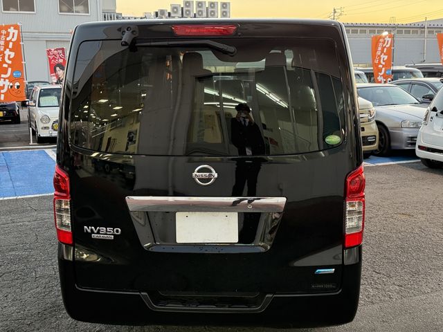 NISSAN NV350 CARAVAN 4WD 2013