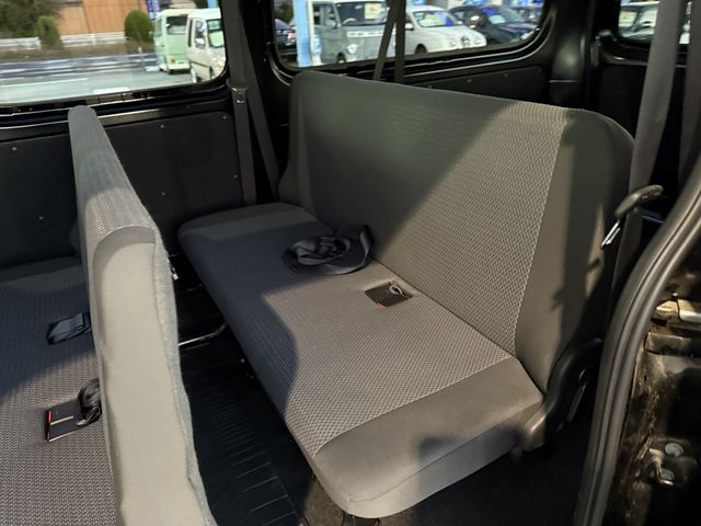 NISSAN NV350 CARAVAN 4WD 2013