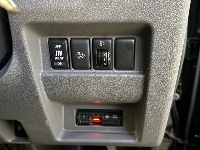 NISSAN NV350 CARAVAN 4WD 2013