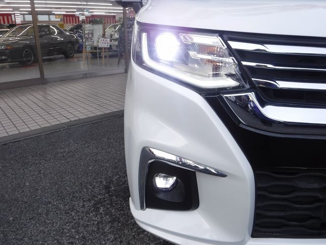 MITSUBISHI DELICA D:2 4WD 2023