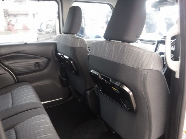 MITSUBISHI DELICA D:2 4WD 2023