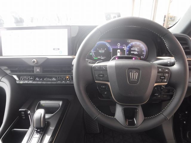 TOYOTA CROWN ESTATE 4WD 2025