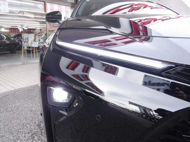 TOYOTA CROWN ESTATE 4WD 2025