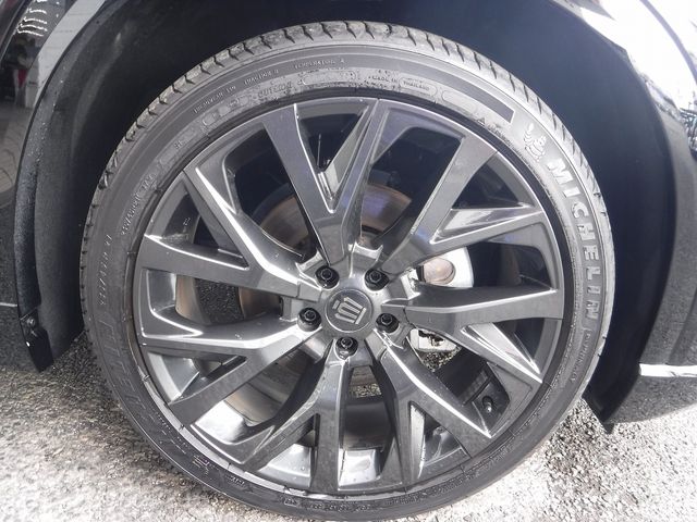 TOYOTA CROWN ESTATE 4WD 2025