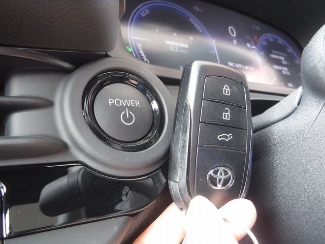 TOYOTA CROWN ESTATE 4WD 2025