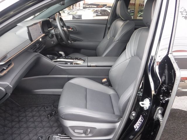 TOYOTA CROWN ESTATE 4WD 2025