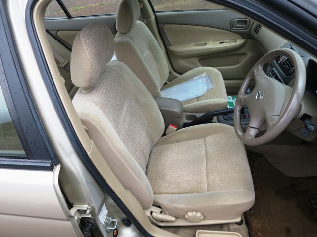 NISSAN SUNNY sedan 2004