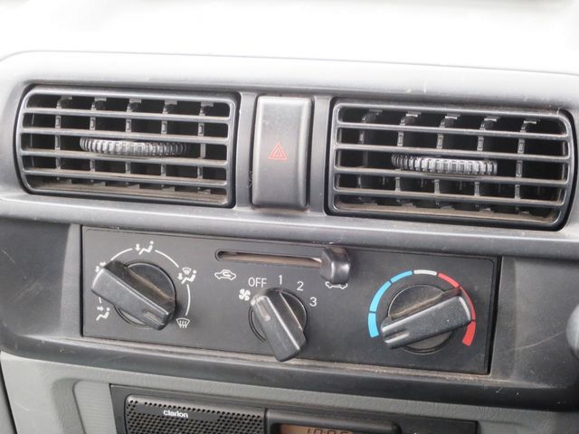 NISSAN CLIPPER truck 4WD 2006