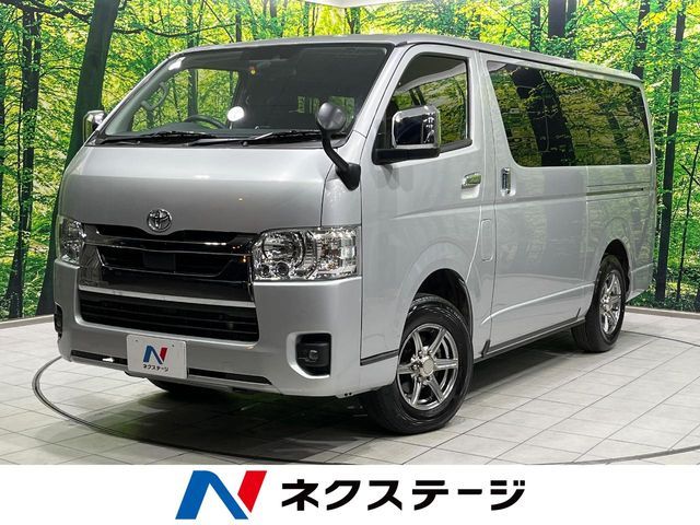 TOYOTA HIACE van 4WD 2022