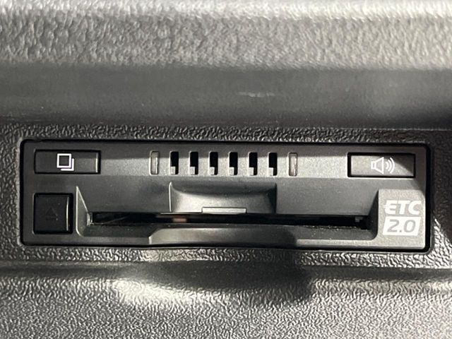 TOYOTA HIACE van 4WD 2022