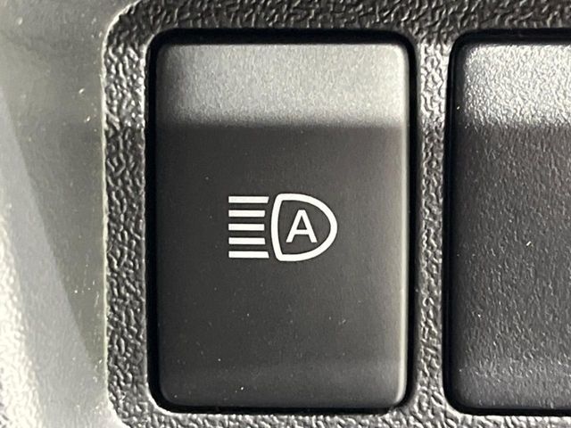 TOYOTA HIACE van 4WD 2022