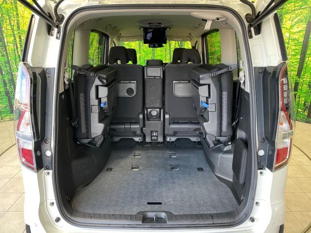 NISSAN SERENA  S-HYBRID 2019