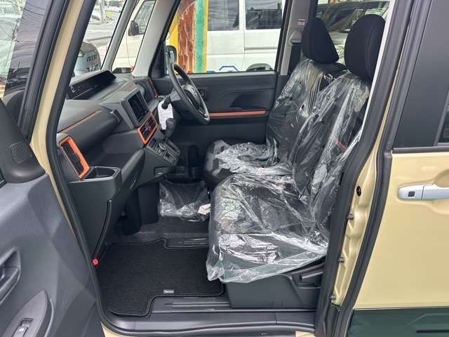 DAIHATSU TANTO FAN CROSS 2025