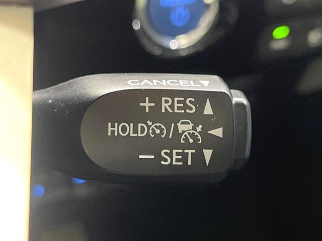 TOYOTA PRIUS PHV 2017