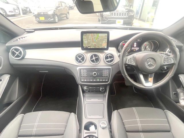MERCEDES BENZ MERCEDES BENZ GLA class 2016