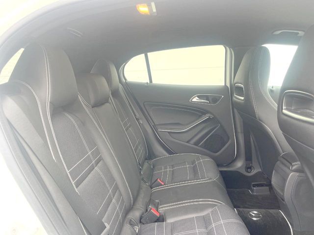 MERCEDES BENZ MERCEDES BENZ GLA class 2016